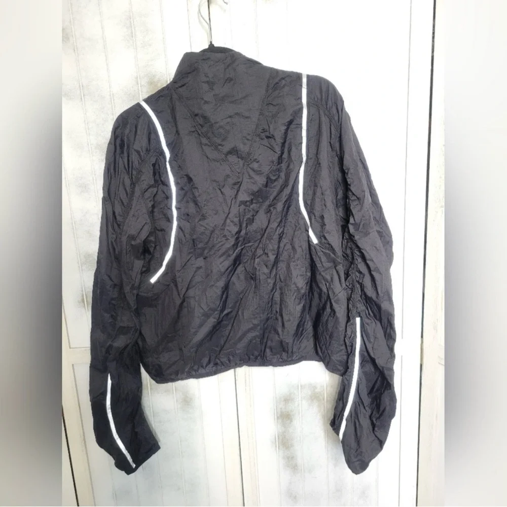 NWOT FREE PEOPLE Great Escape run windbreaker XS - Picture 6 of 8